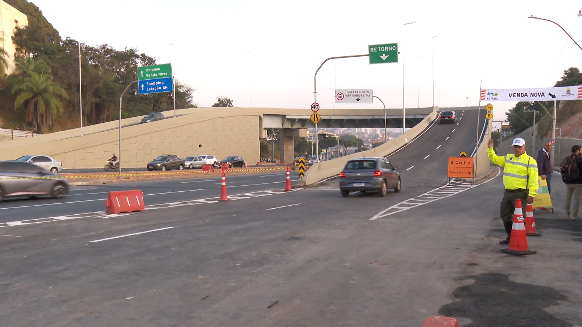 Novo viaduto é liberado após conclusão de obra na Avenida Cristiano Machado, em BH