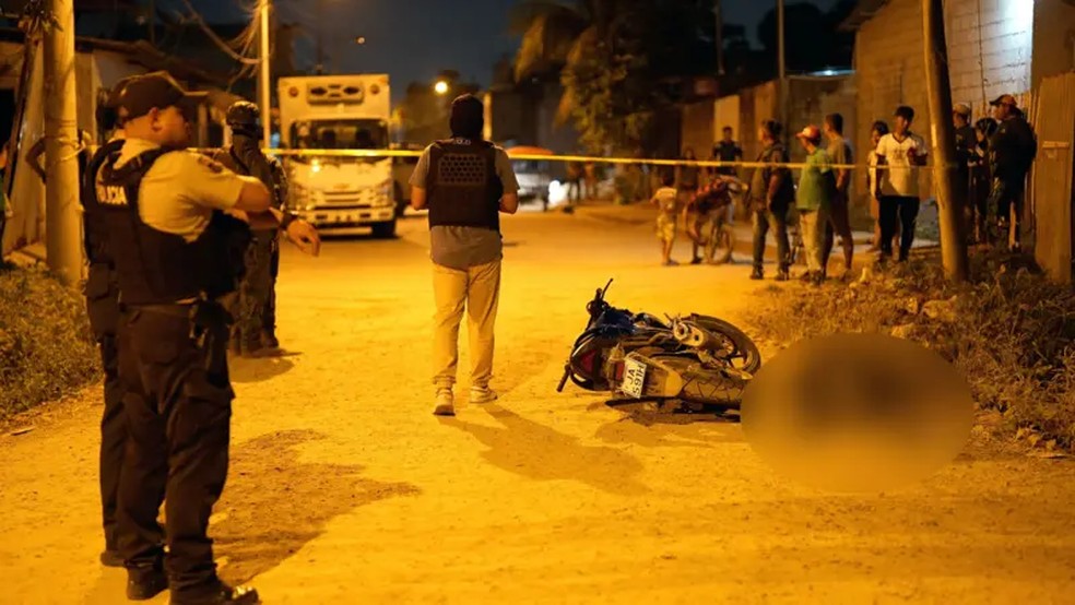 As mortes violentas dispararam no Equador ao longo dos últimos 10 anos — Foto: Lee Durant/BBC