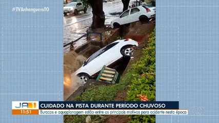 Período chuvoso traz riscos de acidentes no trânsito por aquaplanagem e buracos