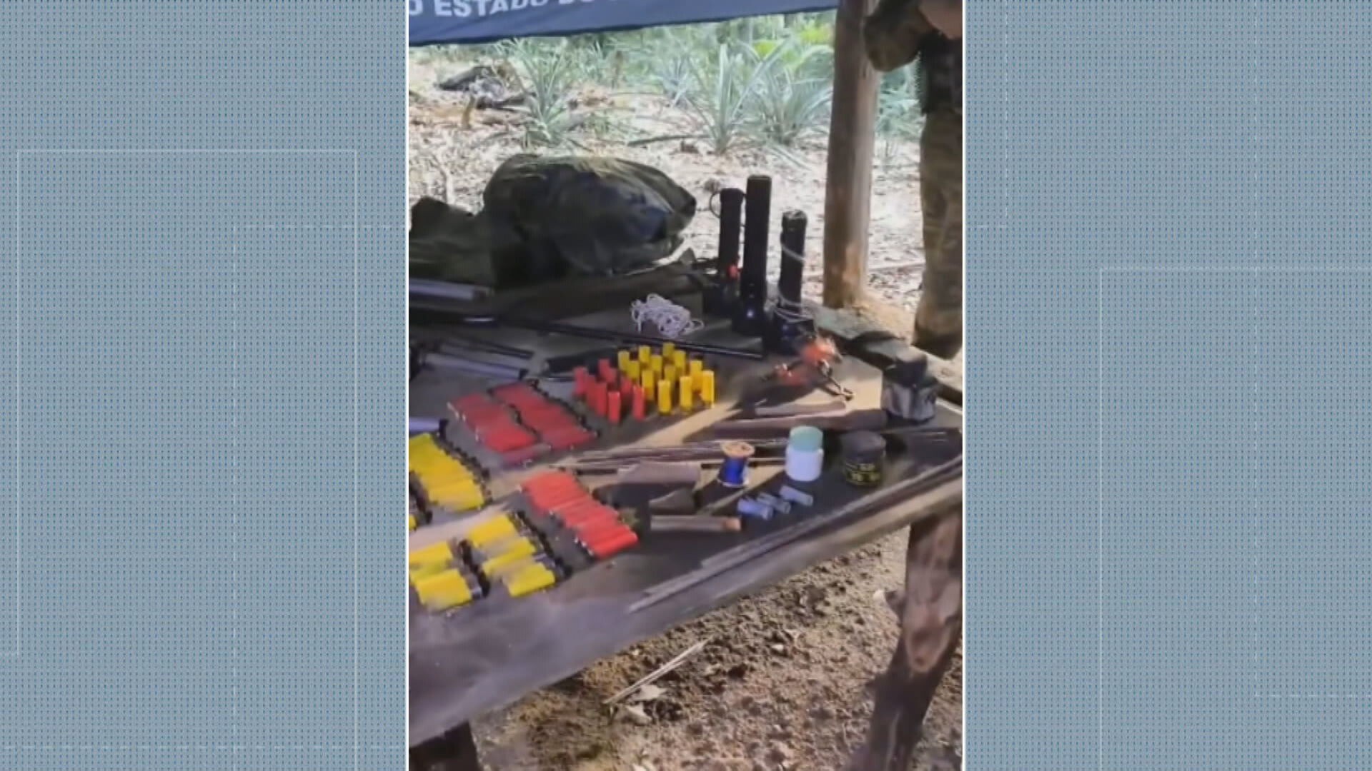 PM apreende arsenal em cabana de caçador ilegal dentro de parque estadual no RJ