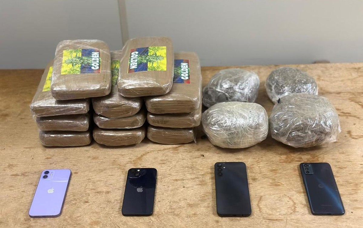 Com maconha e skunk, nigeriano e casal de brasileiros são presos em flagrante por tráfico internacional de drogas em Santo Anastácio
