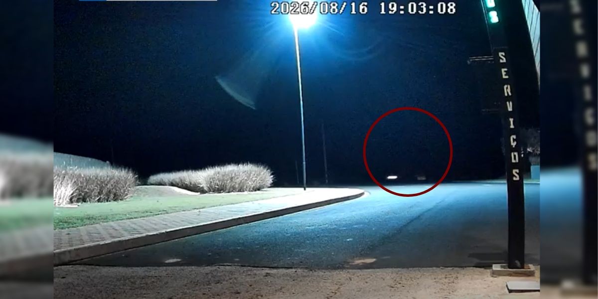 Motociclista morre ao bater em carro e motorista é preso por suspeita de racha e dirigir embriagado em Marília