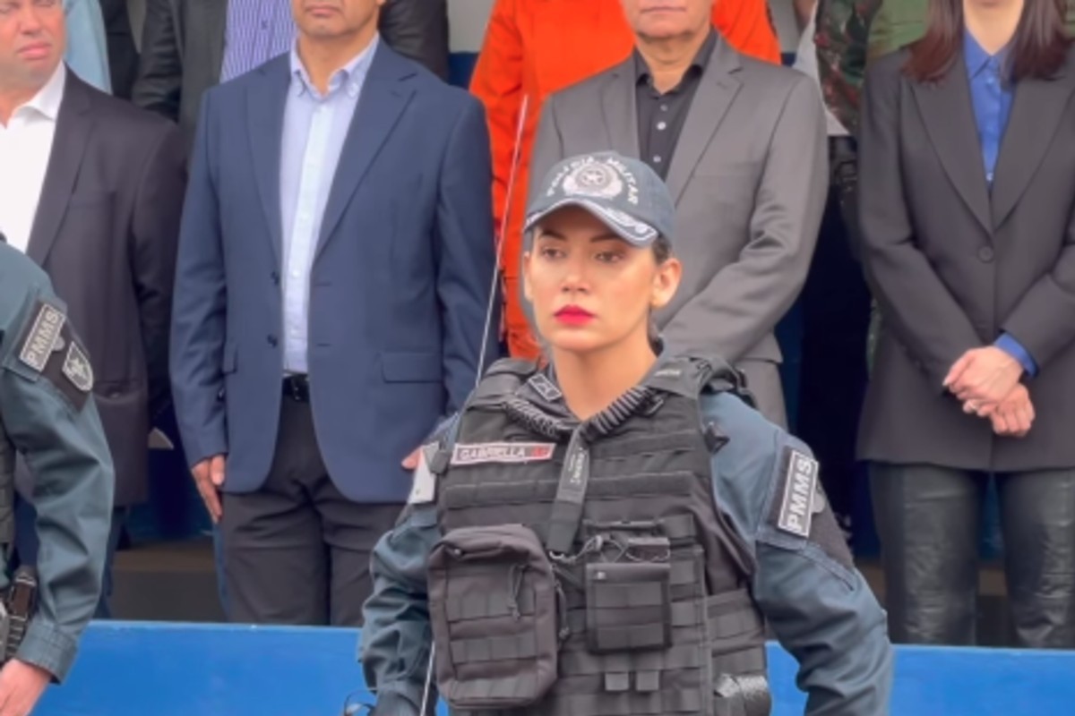Pela 1ª vez, mulher assume comando do maior batalhão do interior de MS | G1