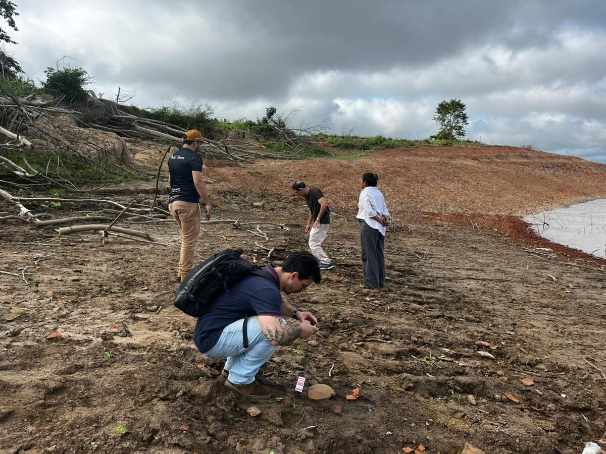 Seca do Rio Amazonas revela sítio arqueológico com vestígios pré-coloniais; VÍDEO