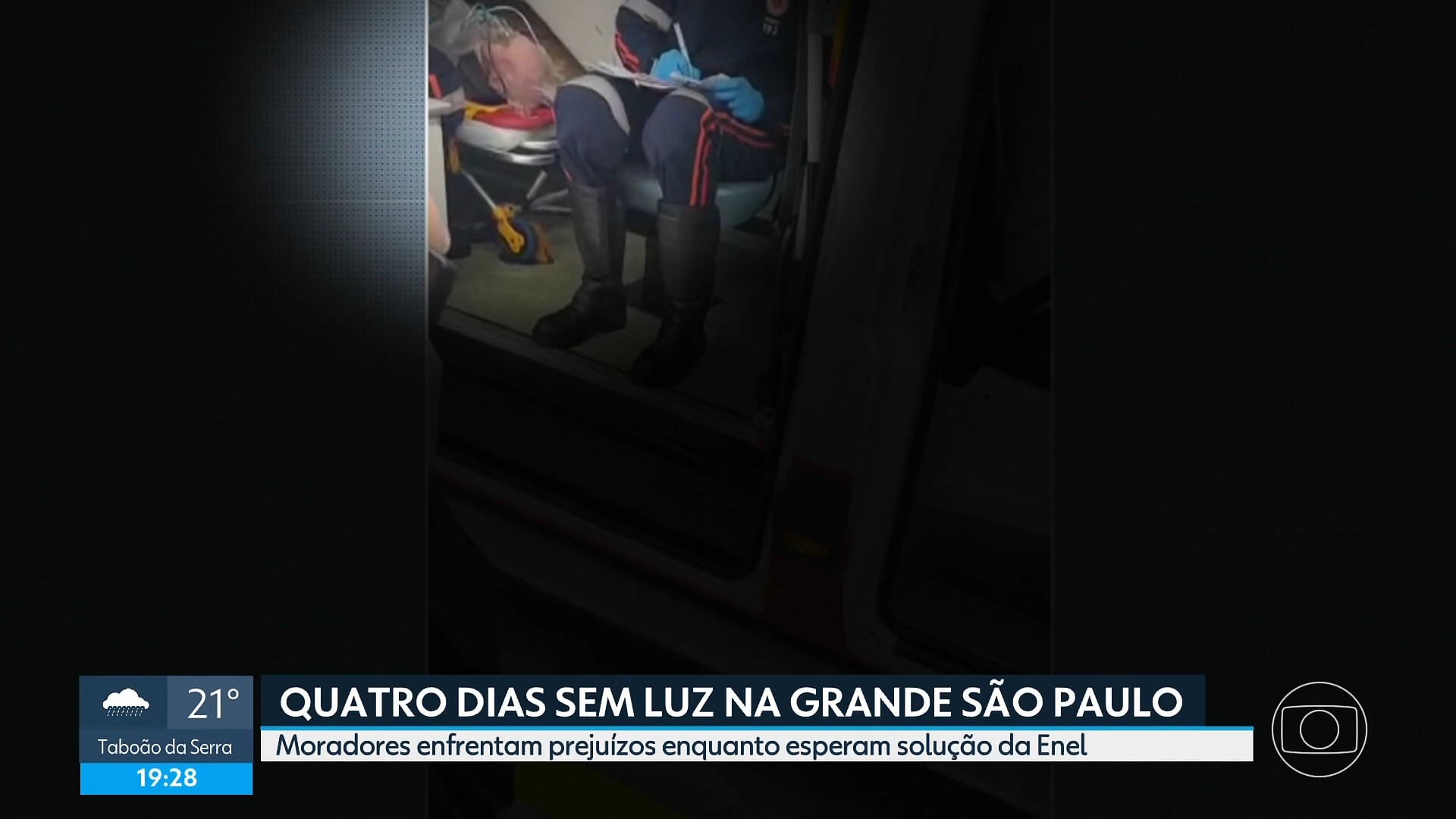 Quatro dias sem luz na Grande SP: Idoso de 92 anos cai em prédio às escuras