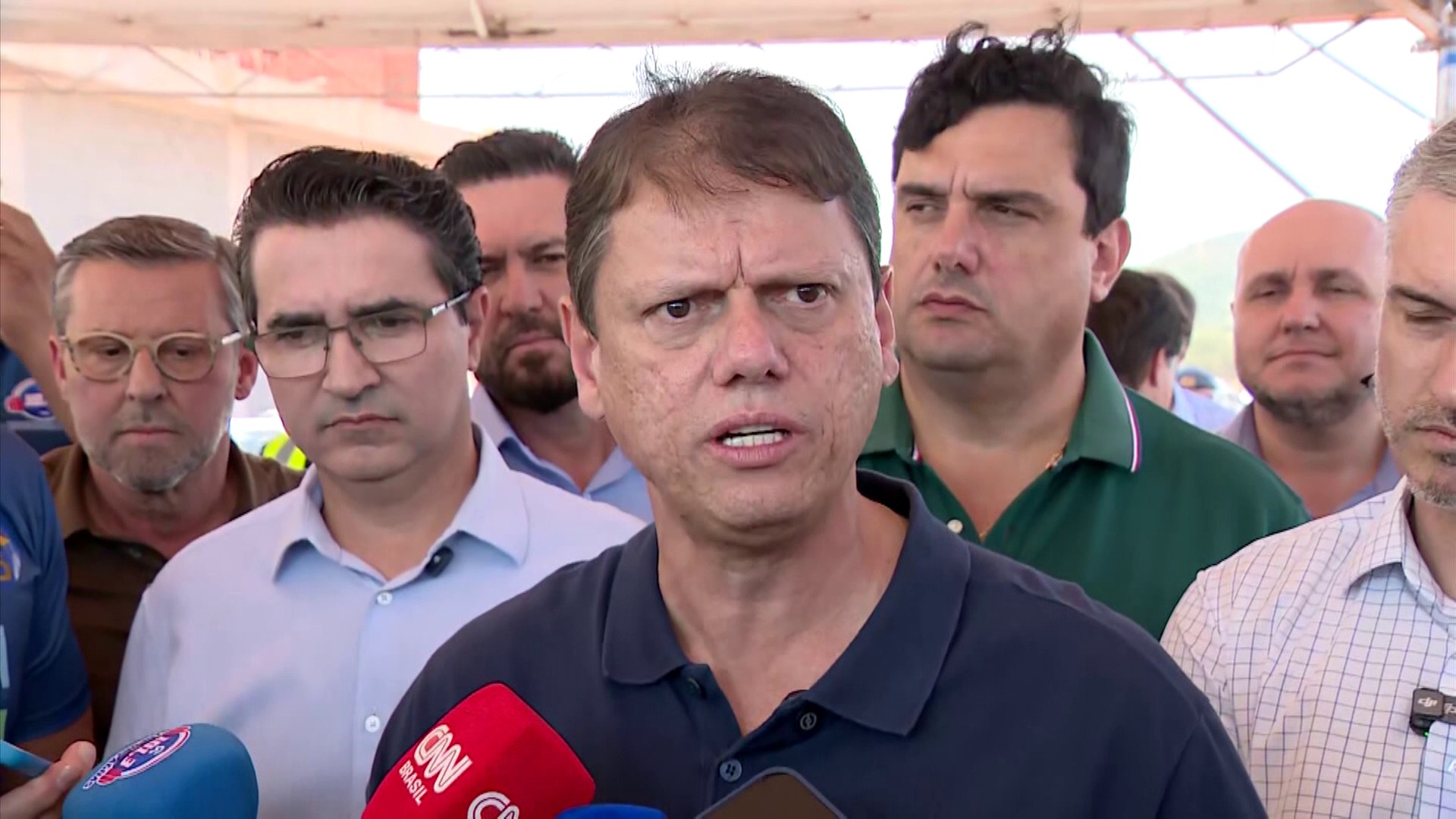 Tarcísio nega cortes na Fapesp após mudanças em regras de bolsas no exterior