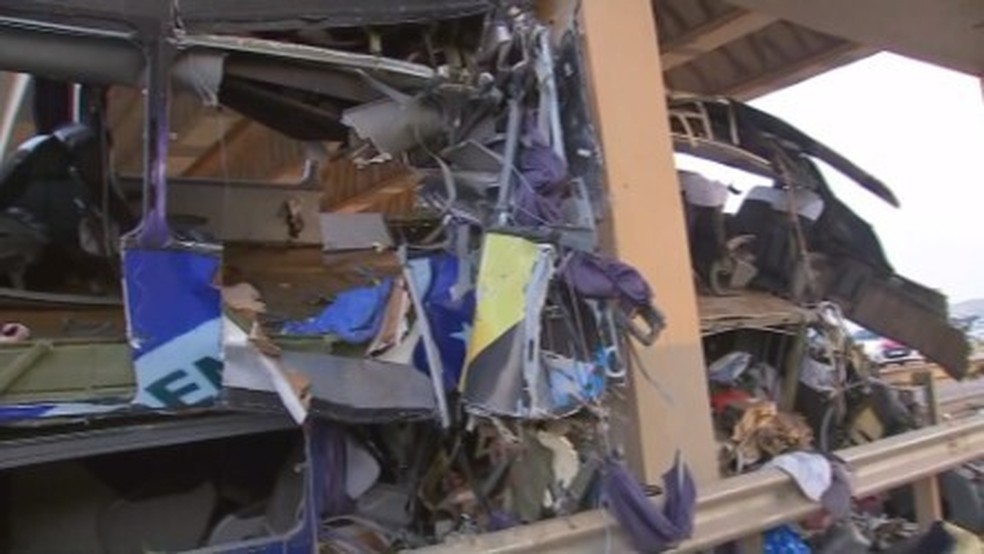 O acidente aconteceu no km 171 da Rodovia Francisco da Silva Pontes (SP-127) em Itapetininga. — Foto: Reprodução/TV TEM