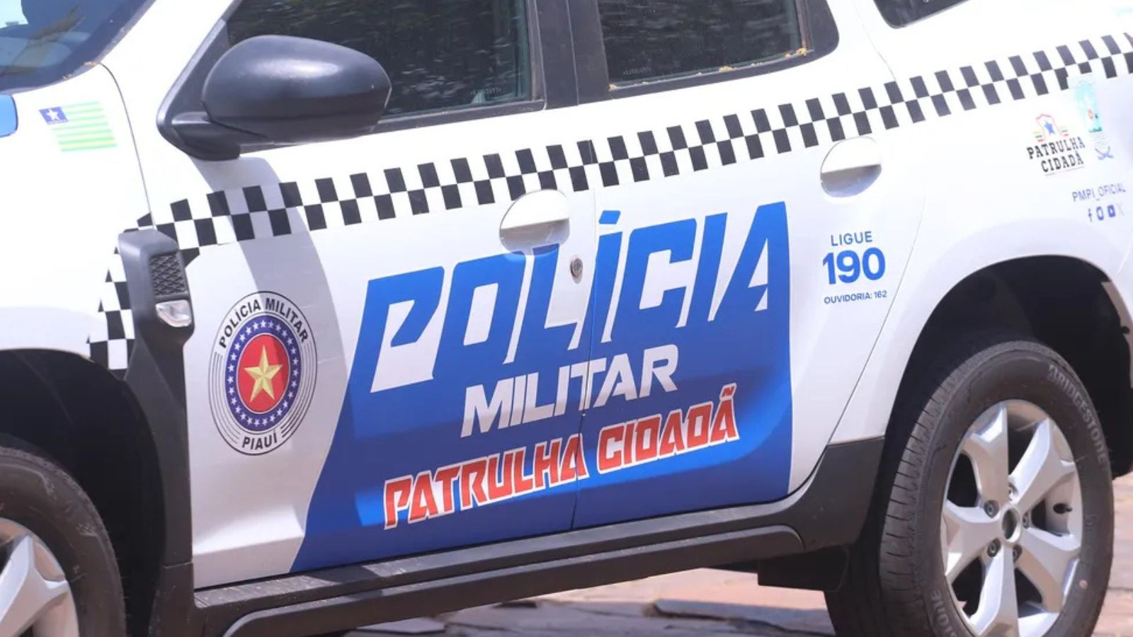 Grávida e outras três pessoas são presas por suspeita de integrar facção em Teresina