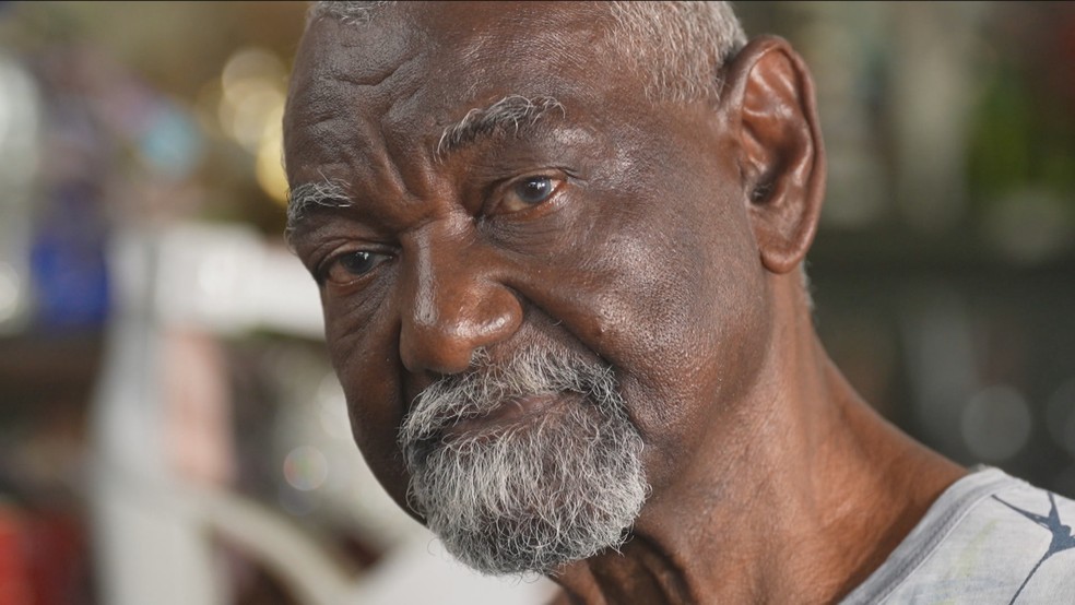 Pedro Alberto, o sapateiro das passistas — Foto: Reprodução/GloboNews