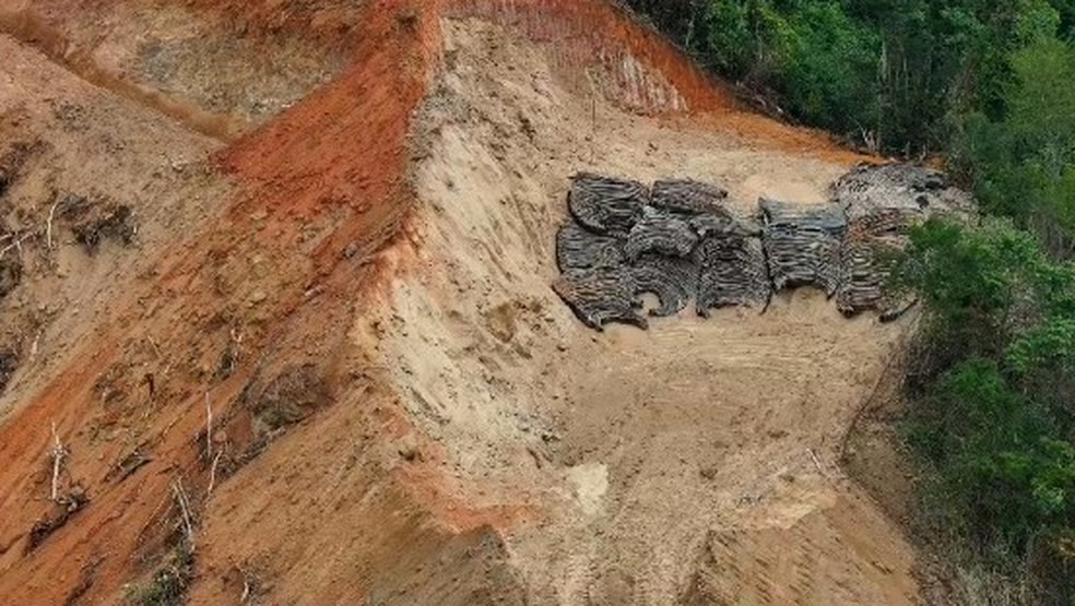 Detonações de rochas interditam pista sentido SP da Serra das Araras apenas nesta quarta — Foto: Divulgação/CCR RioSP