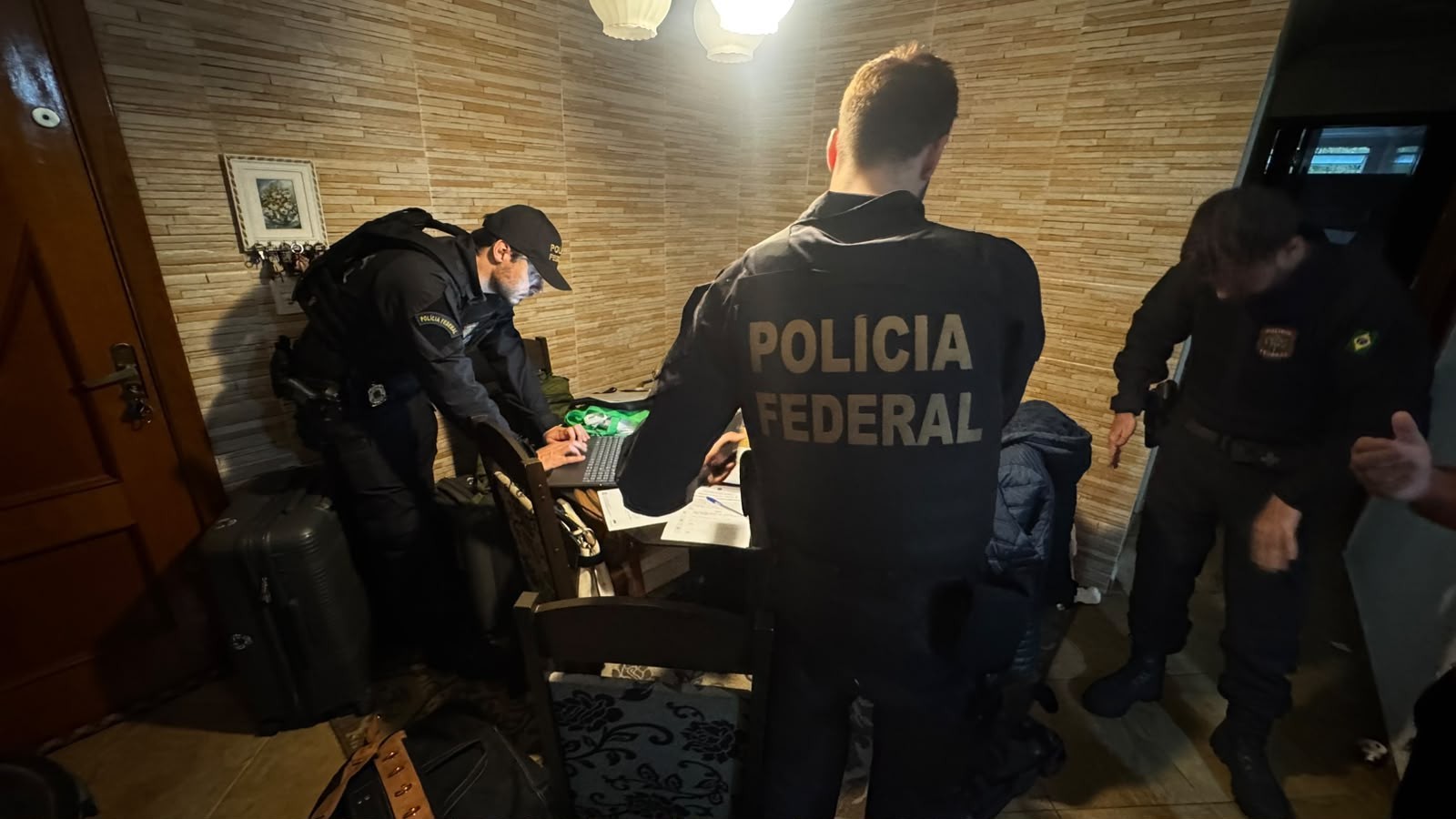 PF investiga esquema que usava falsas malas diplomáticas do Chipre para trazer eletrônicos por Viracopos