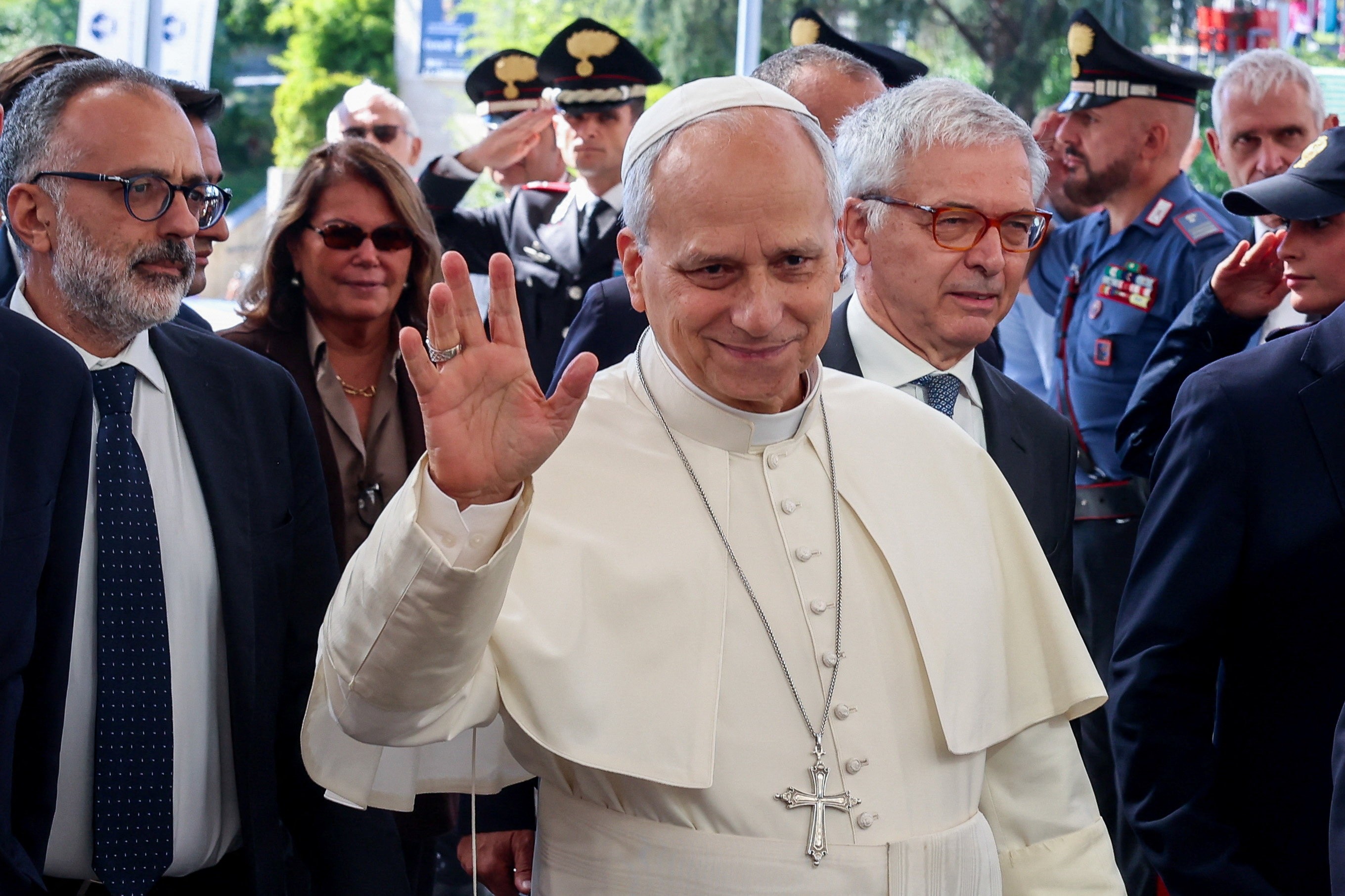 Vaticano informa que  cirurgia para remoção de nódulo pulmonar do Papa  Leão XIV foi concluída com sucesso