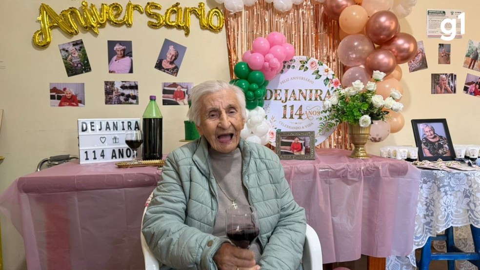 Dejanira Aguiar nasceu em 18 de maio de 1912 em Santo Ângelo, no noroeste do Rio Grande do Sul, e completa 114 anos — Foto: Tamires Hanke/g1
