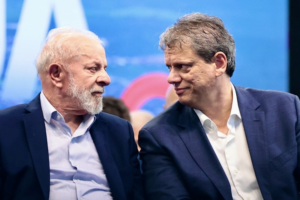 Número de cidades paulistas que elegeram Lula e Tarcísio dobrou entre os turnos do pleito