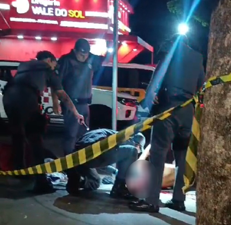 Homem é preso após esfaquear casal em um bar no Jardim Vale do Sol, em Presidente Prudente (SP) — Foto: Redes sociais