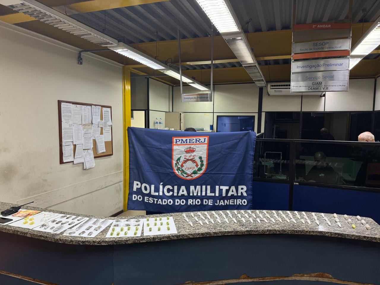 Jovem é preso por tráfico de drogas em Barra Mansa