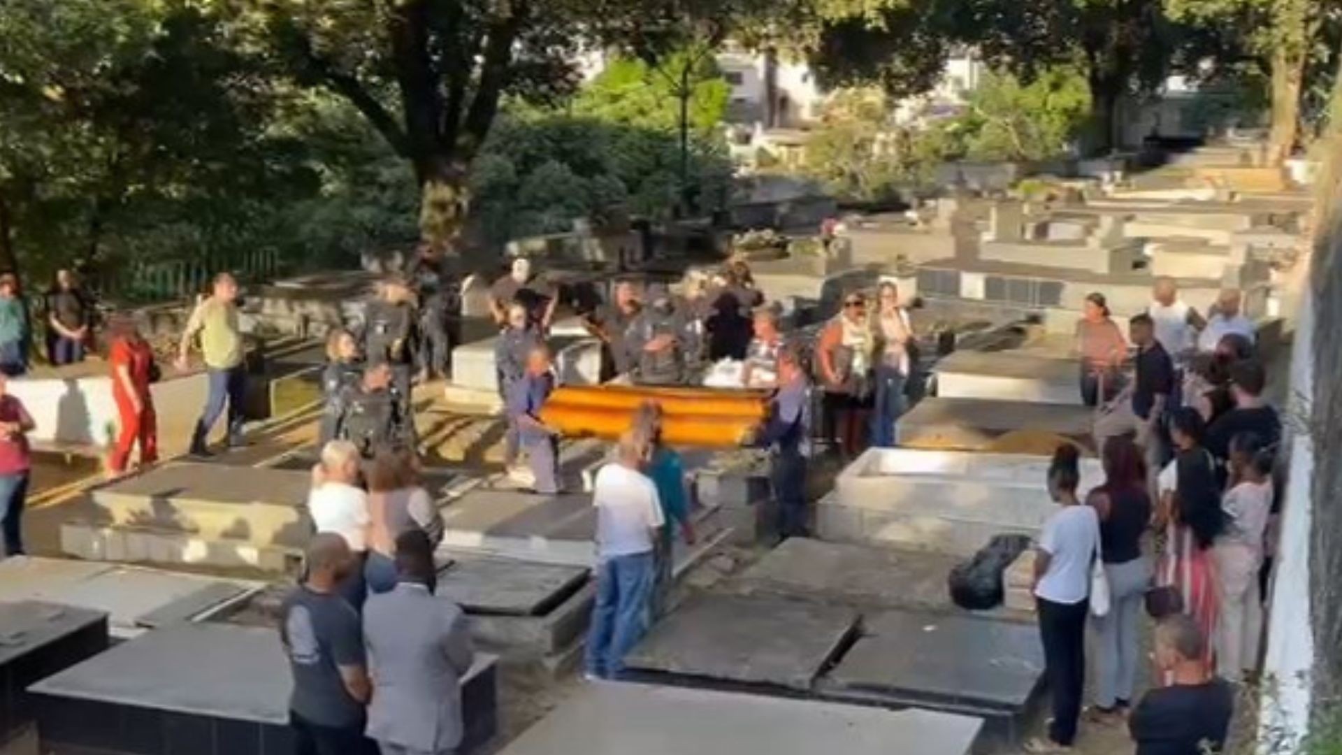 VÍDEO: comandante da Guarda de Vitória é enterrada com homenagens e aplausos após ser morta por PRF