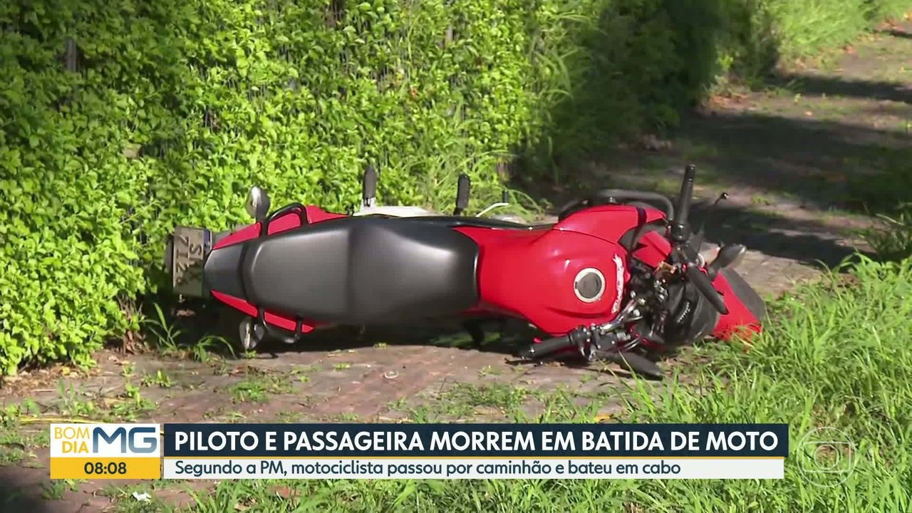 Duas pessoas morrem após moto atingir cabo de aço durante retirada de trio em BH