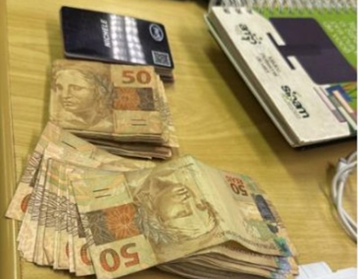 Suspeito de fraudes contra Caixa Econômica no RN é preso pela PF após desembarcar em Curitiba