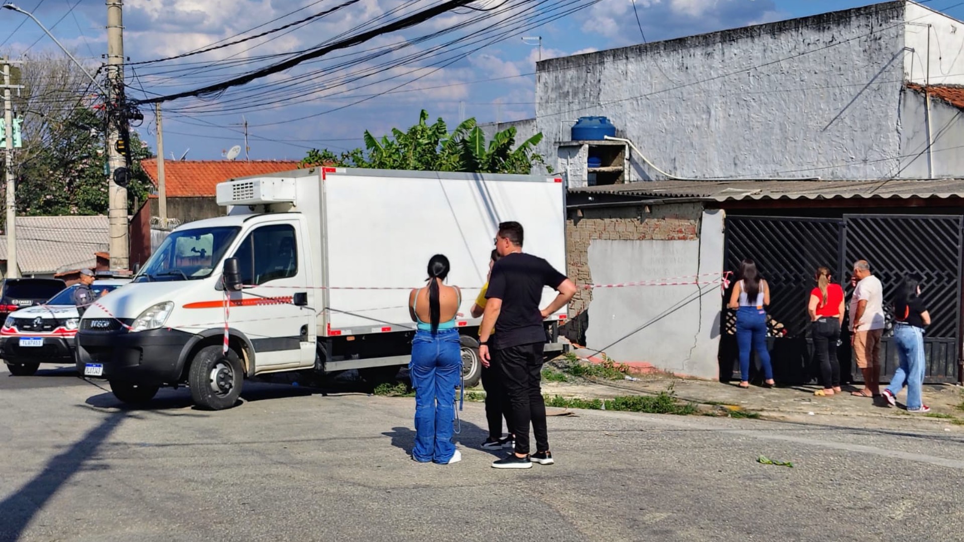 Mulher morre ao ser atingida por caminhão sem freio na zona norte de Sorocaba