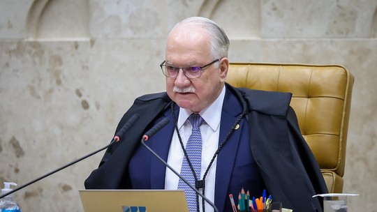 Fachin dá 5 dias para que Mendonça, Moraes, PGR e PF prestem esclarecimentos