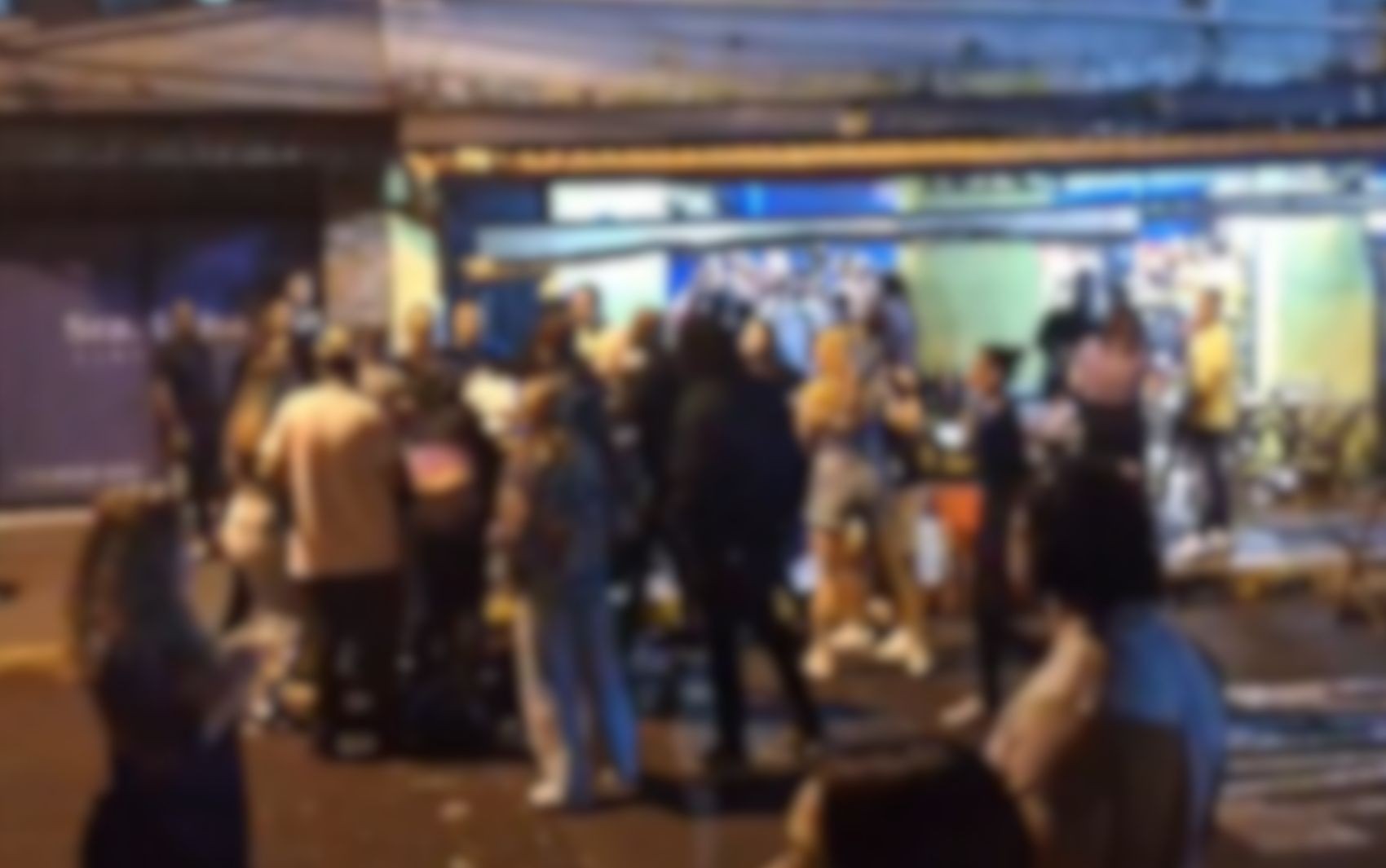 Idosa é agredida com garrafa de vidro na cabeça após confusão em frente a bar em Ribeirão Preto, SP