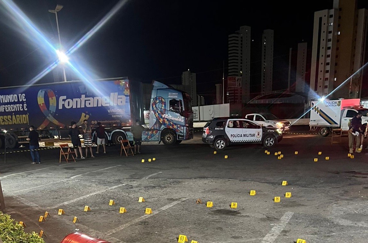 Mulher morre em atentado com cerca de 100 tiros em Mossoró; criminosos usaram fuzil e pistolas