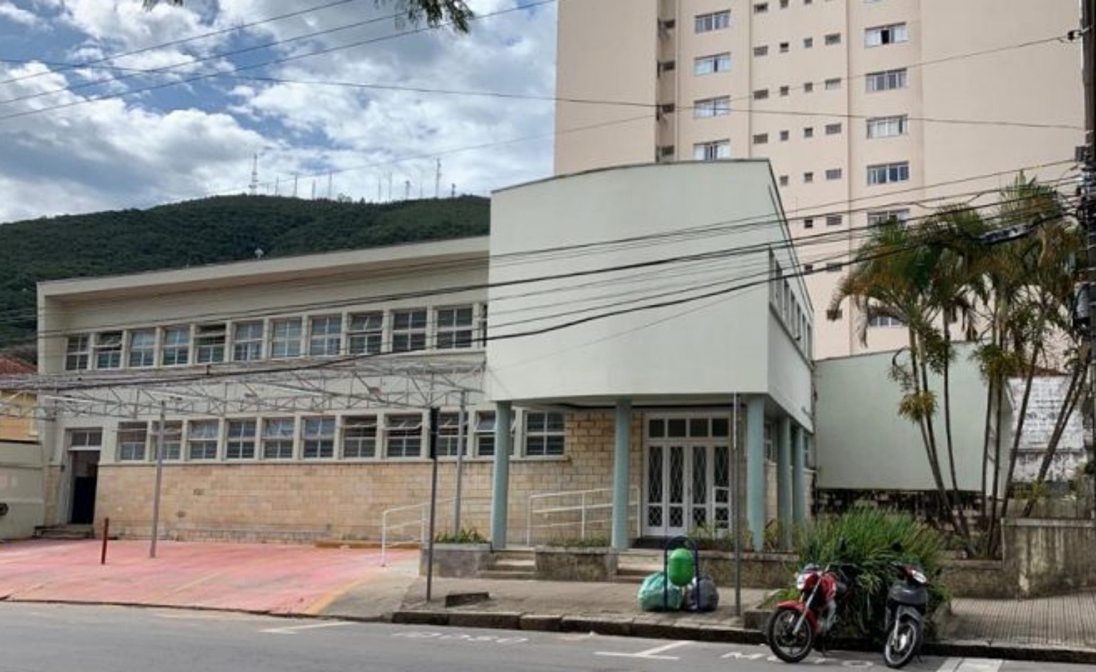Polícia abre inquérito para investigar suposta agressão a funcionários de posto de saúde em Poços de Caldas