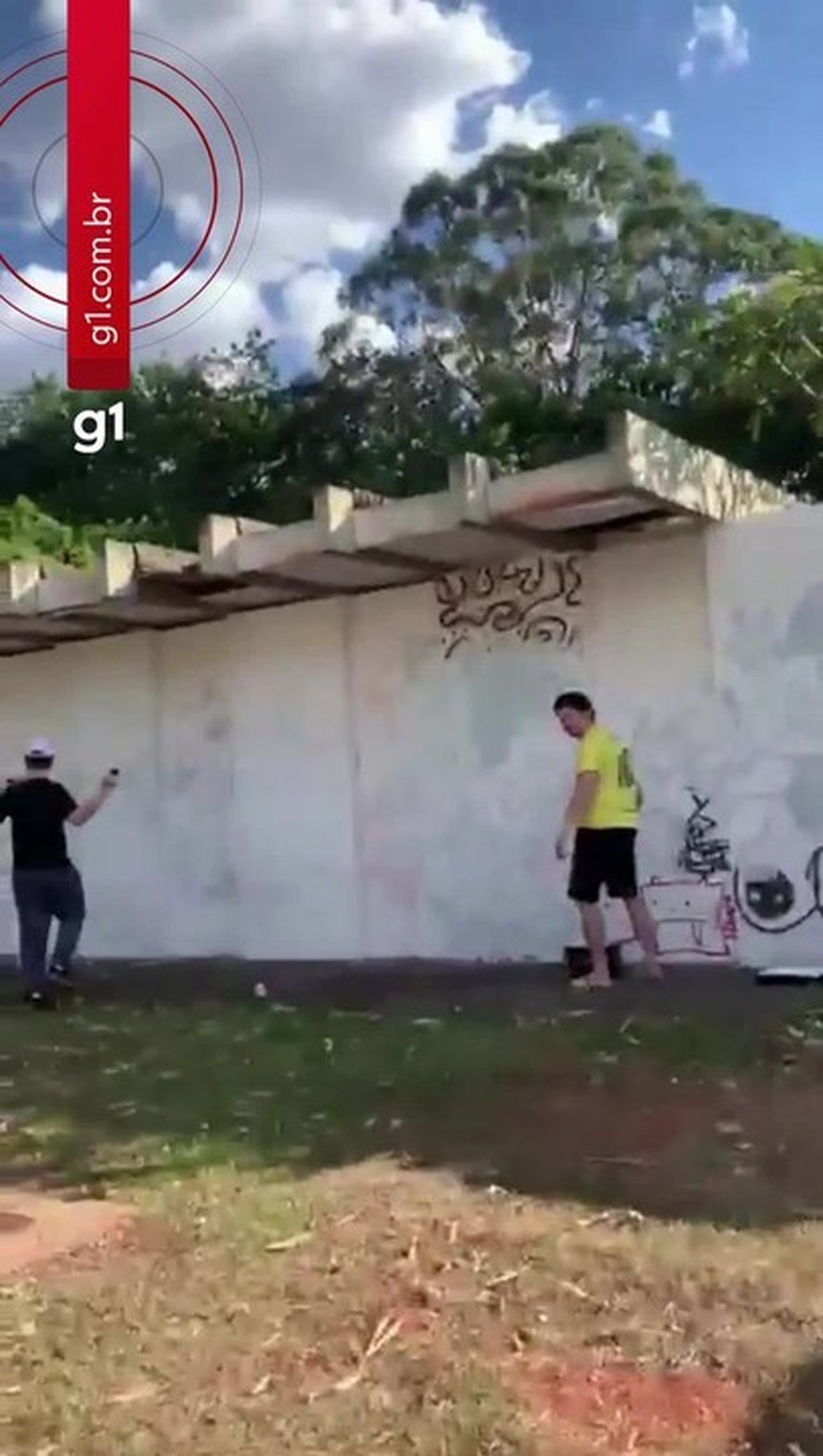 Candidato a deputado federal é preso por dano ao patrimônio após pintar muro da UnB; VÍDEO mostra discussão