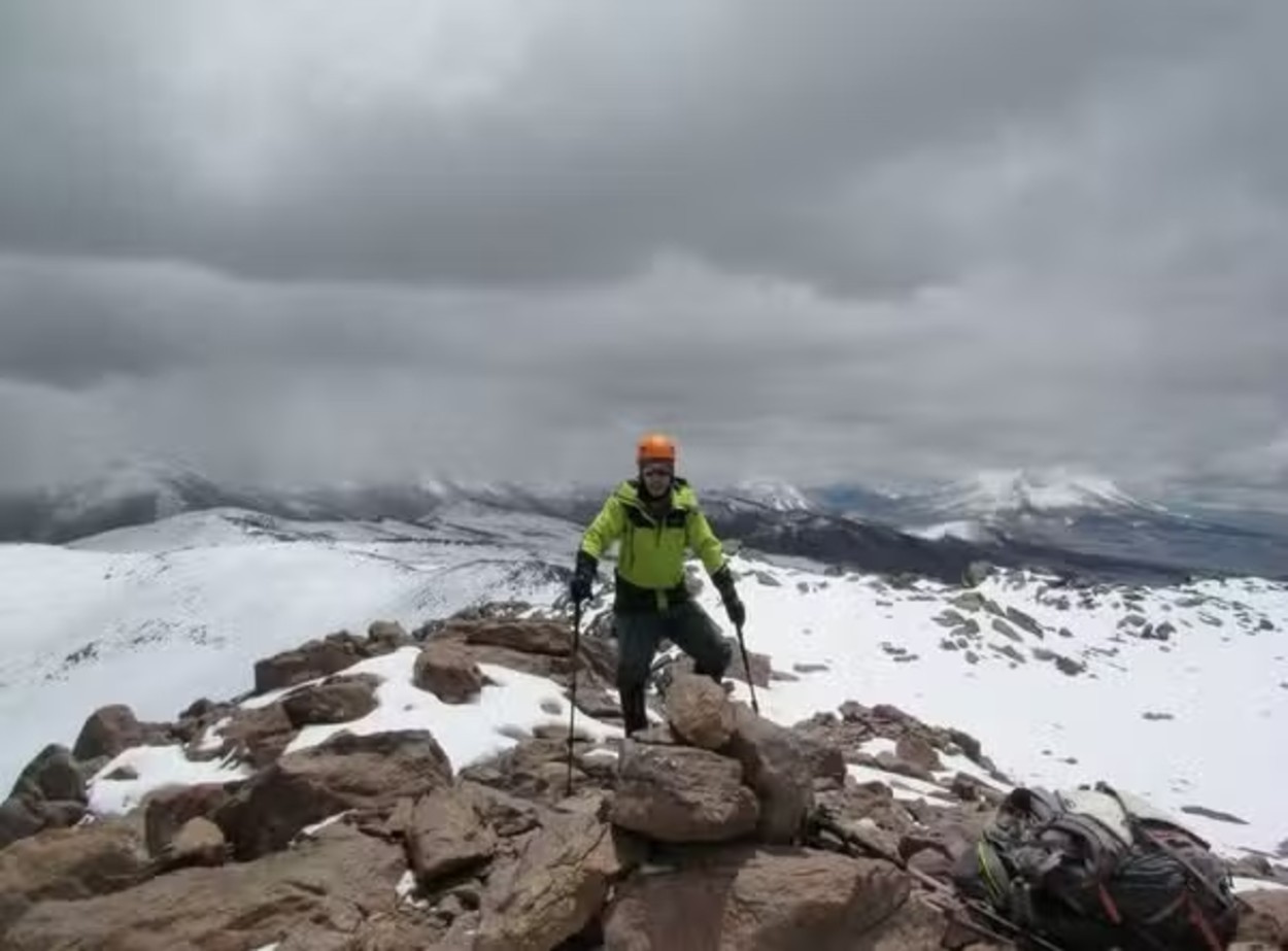 Corpo de brasileiro que escalava uma das maiores montanhas do Peru completa 1 ano desaparecido