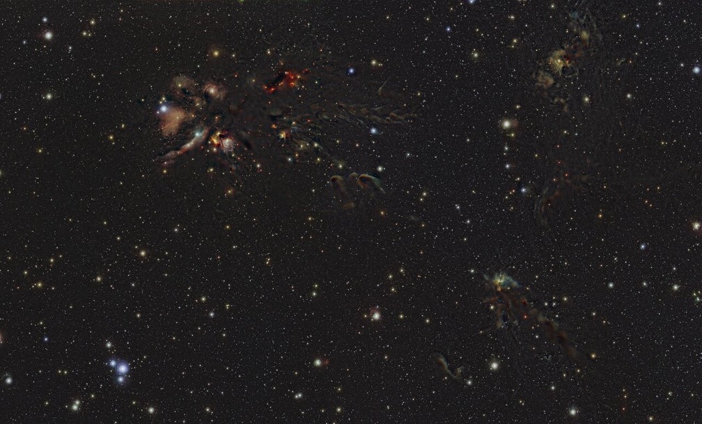 Imagem em infravermelho de uma região na constelação de Ofiúco.  — Foto: ESO/DIVULGAÇÃO