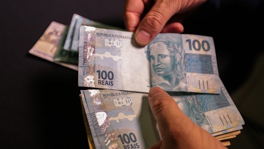 Endividamento das famílias cai pela 1ª vez no ano, aponta pesquisa