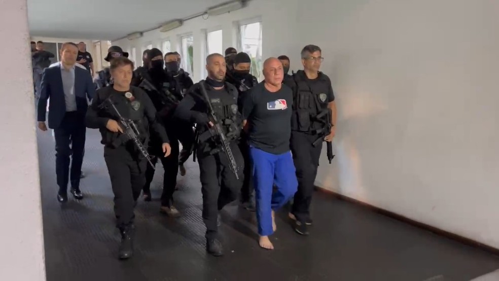 Celsinho da Vila Vintém é preso — Foto: Reprodução/TV Globo