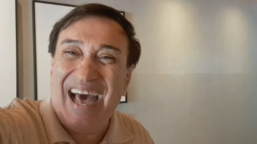 Cantor Sandro Becker &eacute; preso em Caruaru por d&iacute;vida de R$ 200 mil | G1