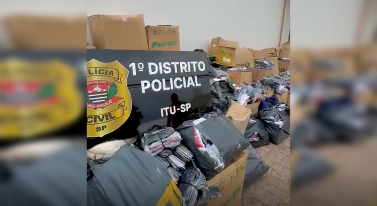 Polícia Civil doa roupas falsificadas que foram apreendidas para prefeitura de Itu