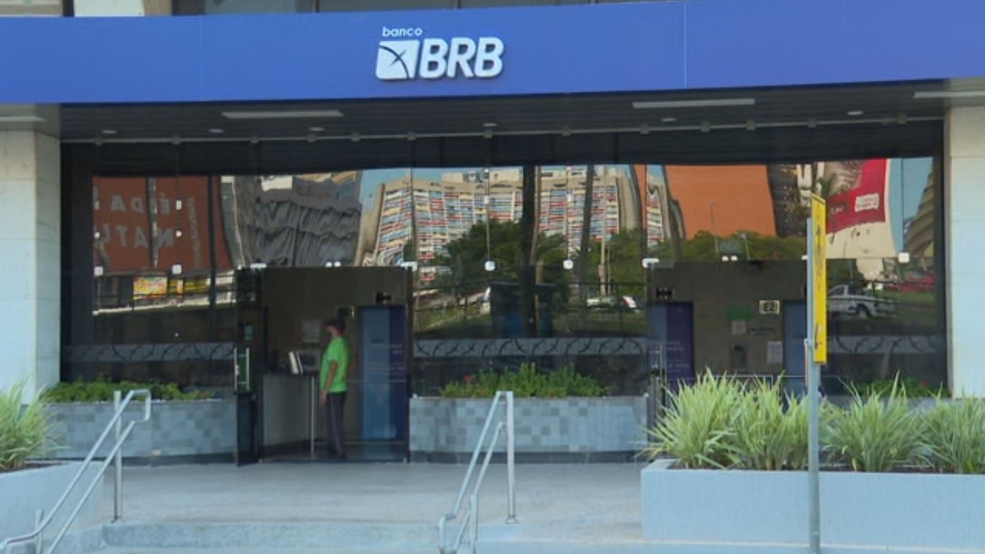 Após afastamento do presidente, governo do DF diz que BRB mantém capacidade plena com total segurança