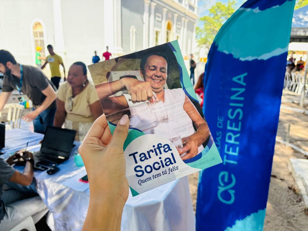 
Mutirão faz cadastro na Tarifa Social que garante descontos de até 50% na conta de água em Teresina