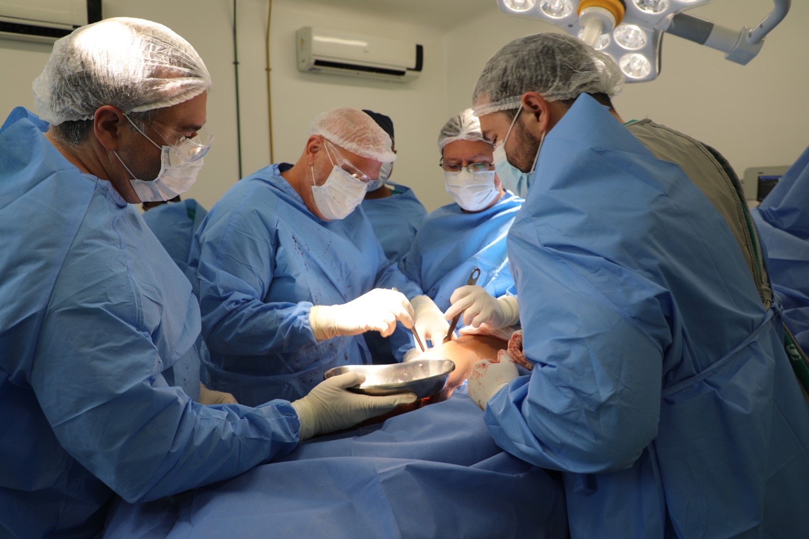 Rondônia faz primeiro transplante ósseo do Norte; entenda como funciona cirurgia que usa 'parte' de cadáver
