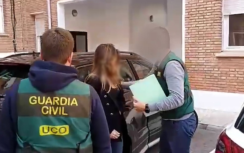 Brasileira procurada por tentativa de homic&iacute;dio &eacute; presa na Espanha |  Ribeir&atilde;o Preto e Franca | G1