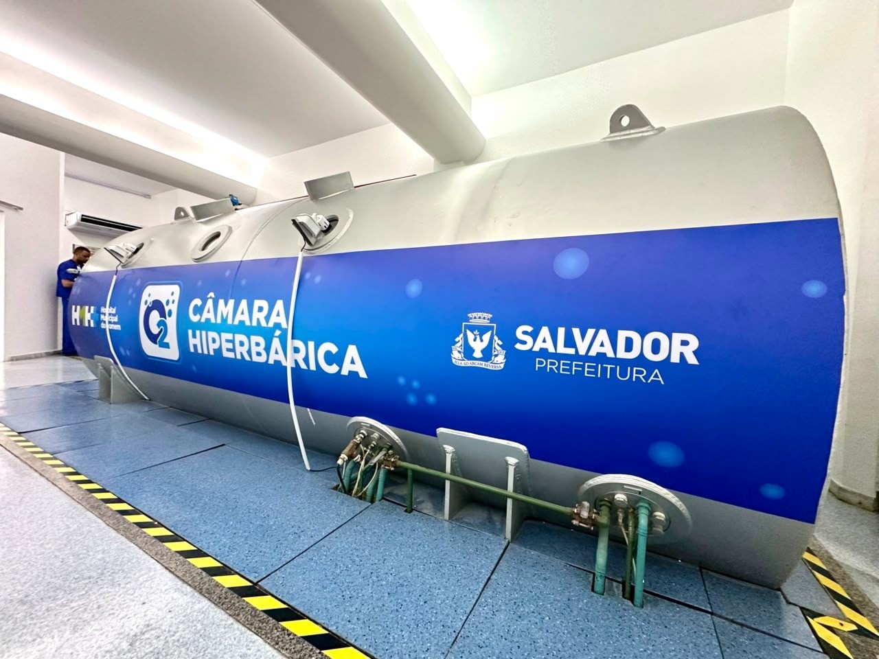 Hospital de Salvador passa a tratar feridas e lesões complexas com oxigenoterapia hiperbárica; conheça tecnologia