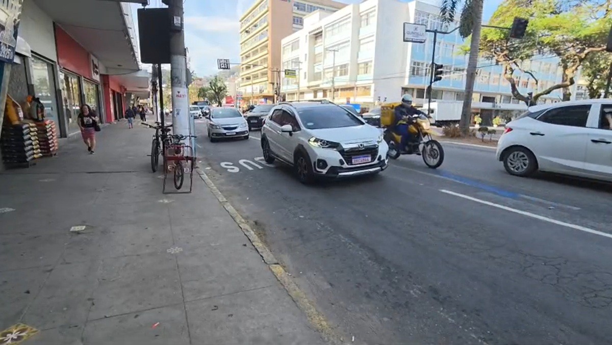 Comerciantes reclamam de mudanças no trânsito no Centro de Teresópolis