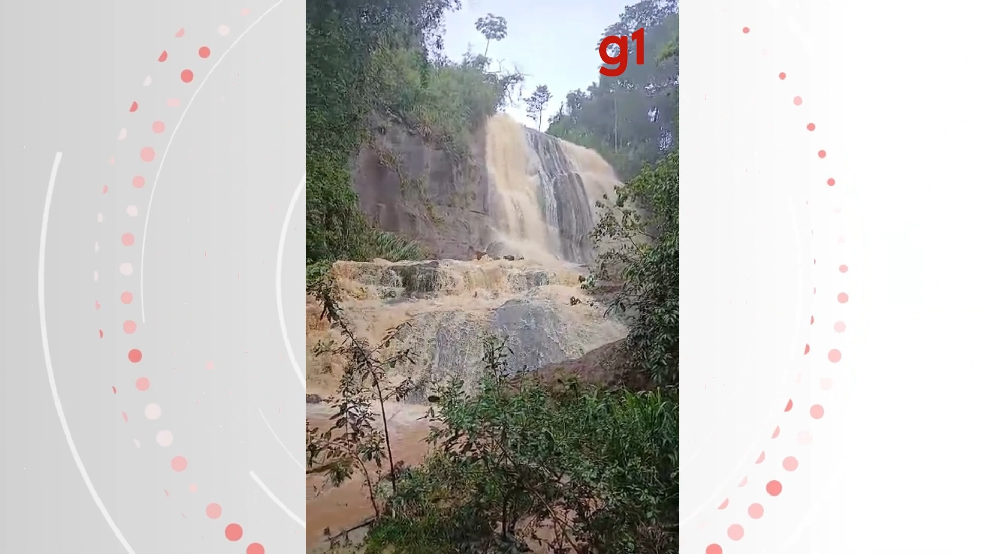 Após chuva forte, jovem é arrastado por correnteza e morre em cachoeira em Santa Rita do Itueto