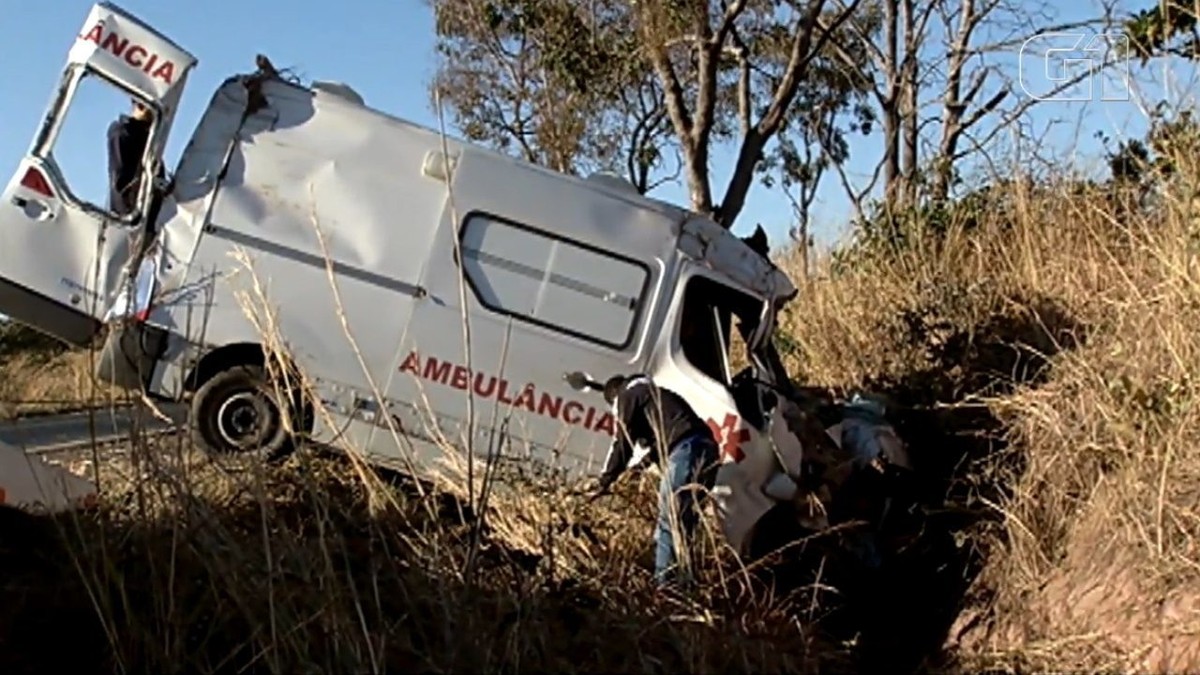 Após marcar dois gols pelo Goiás e deixar o campo de ambulância