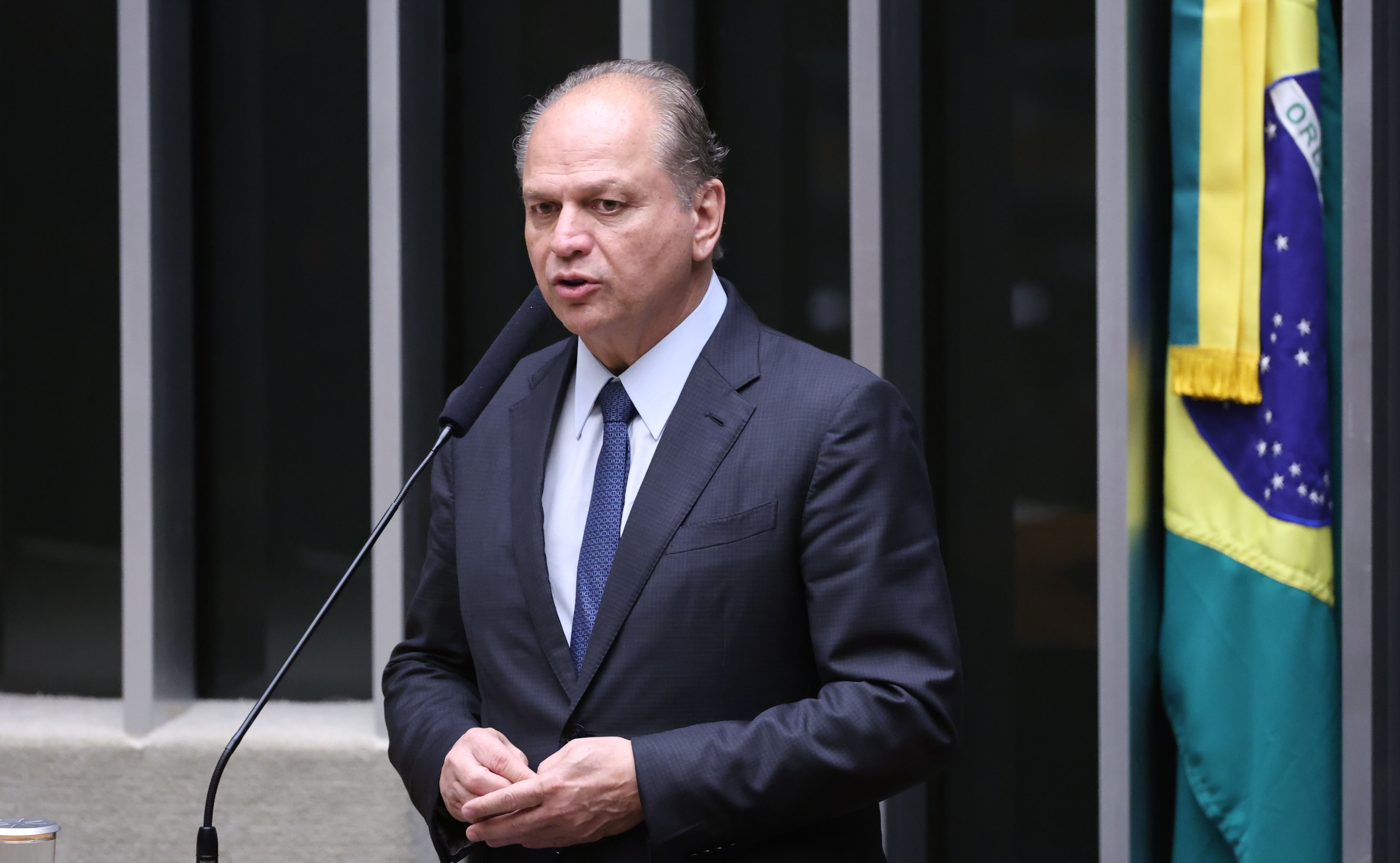 Após eleição de Lula, Centrão recalcula rota e admite compor com o governo