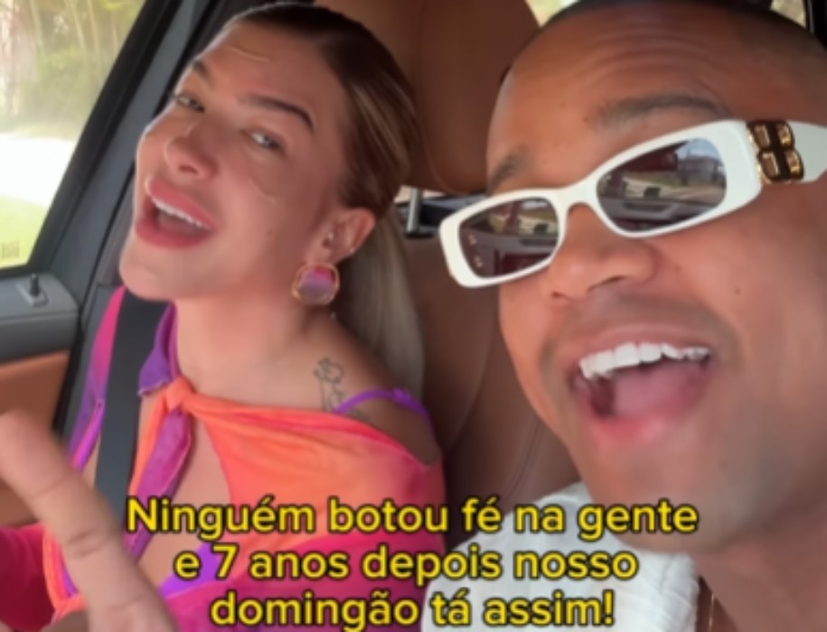 Léo Santana se declara para Lore em vídeo com a esposa e Liz: 'Ninguém botou fé e 7 anos depois nosso domingão tá assim'