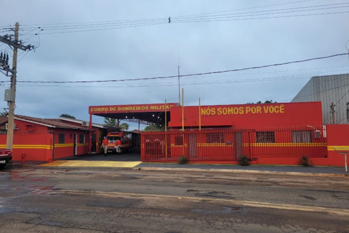 Casal morre eletrocutado após galho romper fios elétricos e energizar cerca de arame em sítio de MS