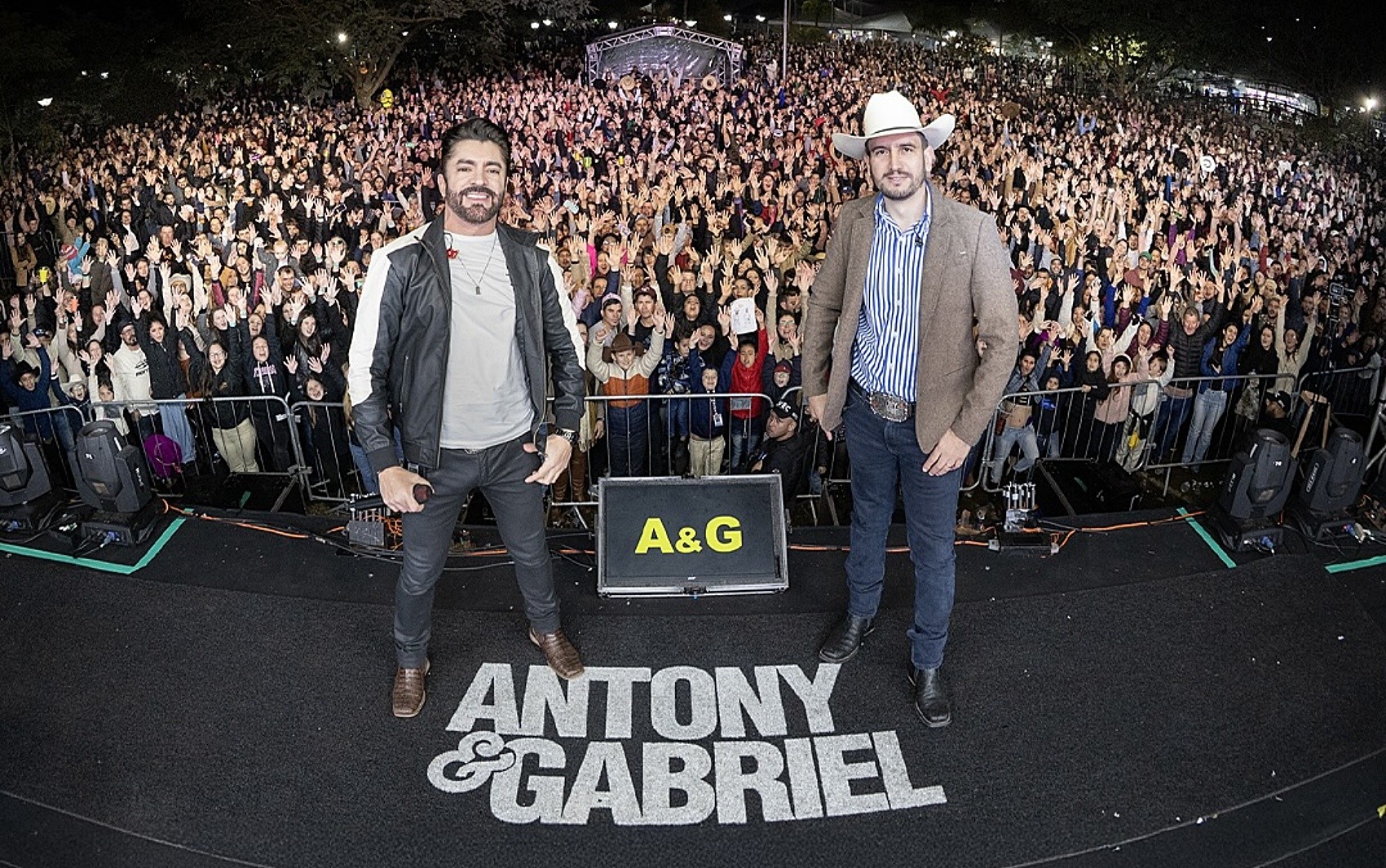 Antony e Gabriel, Fabiano Cabota e Mundo Bita são atrações do fim de semana no Vale; veja agenda cultural