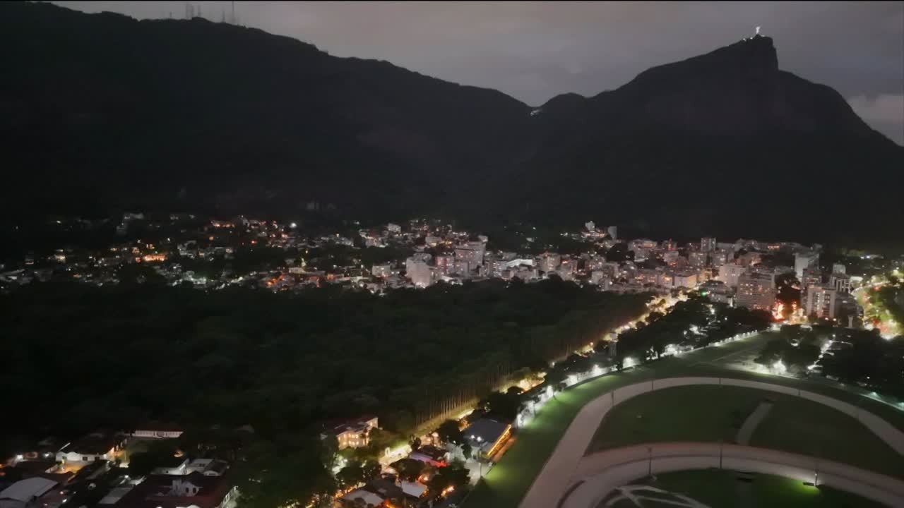 Explosões de pagers e ataques com míssil hipersônico e drones: como tecnologia entrou nos campos de batalha em 2024