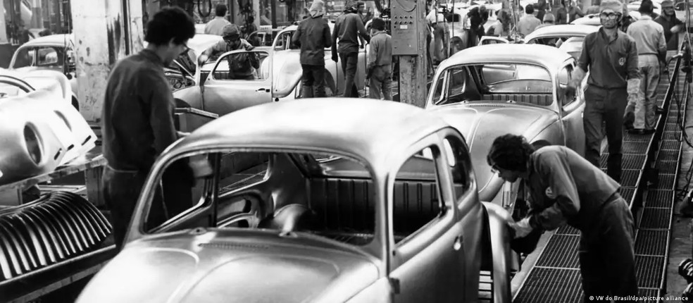 Primeiros movimentos para maior descanso laboral para 40 horas surgiram nas fábricas, no movimento sindical dos anos 1980 — Foto: VW do Brasil/dpa/picture alliance