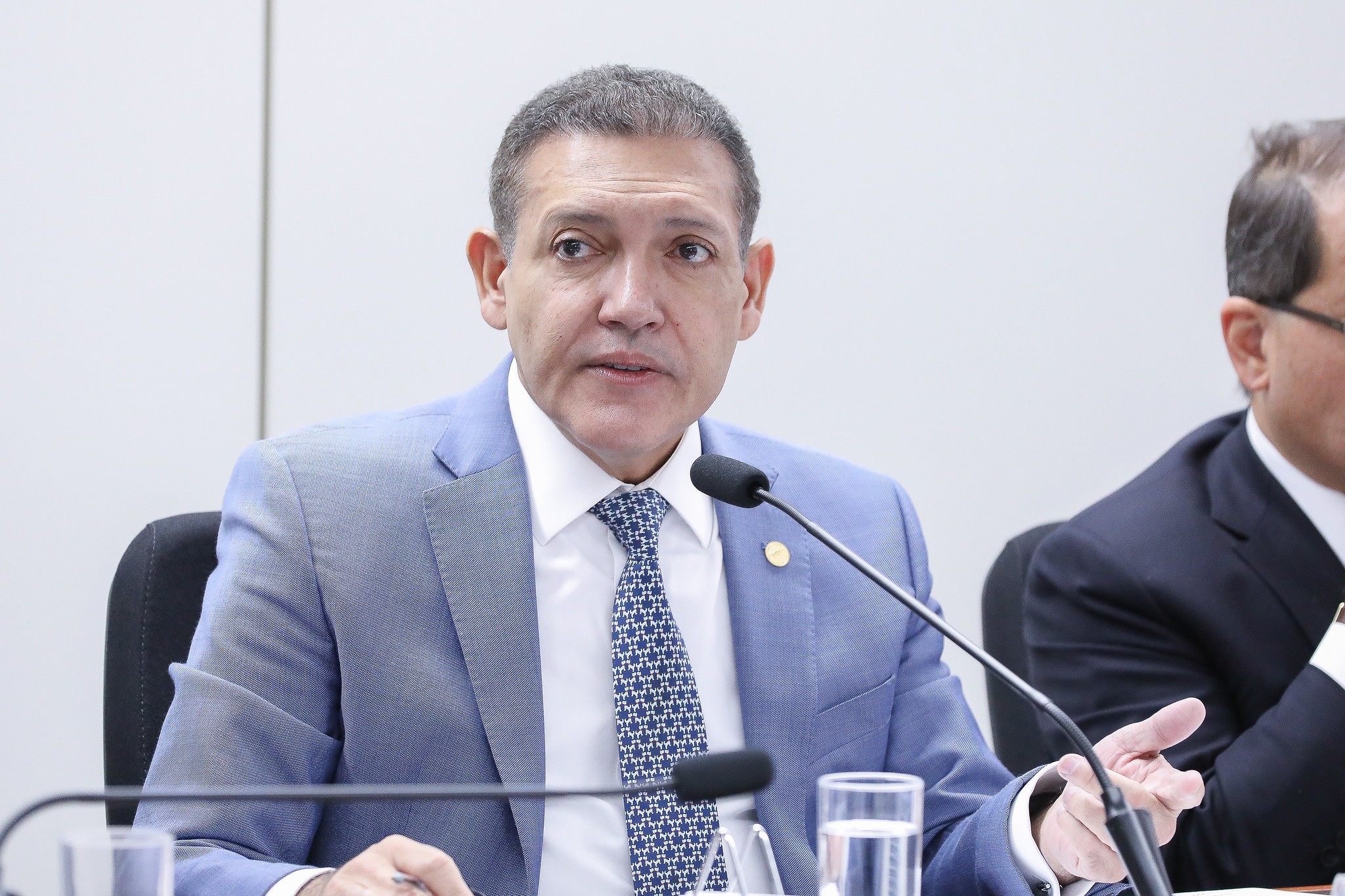 Judiciário volta do recesso com ministros do STF esperando de Nunes Marques defesa enfática das urnas e punição por IA do PL